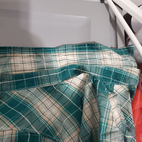 Preowned levis woven plaid button down Shirt size Xl color green/Beige - Picture 12 of 14